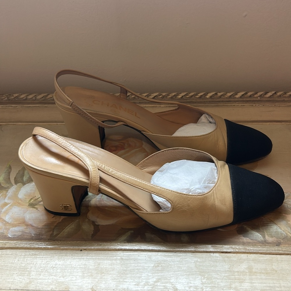 CHANEL Beige and Black Heels